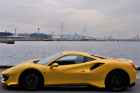 フェラーリ 488ピスタ 中古車