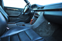 メルセデスベンツ Eクラス 中古車