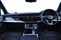 アウディ Q7 中古車