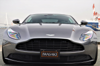 アストンマーティン DB11 中古車