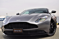 アストンマーティン DB11 中古車