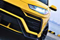 ランボルギーニ ウルス 中古車