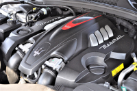 マセラティ クアトロポルテ 中古車