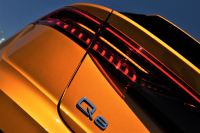 アウディ Q8 中古車