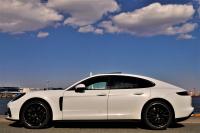 ポルシェ パナメーラ 中古車