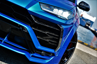 ランボルギーニ ウルス 中古車