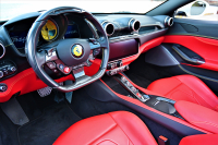 フェラーリ ポルトフィーノ 中古車