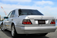 メルセデスベンツ Eクラス 中古車