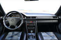 メルセデスベンツ Eクラス 中古車