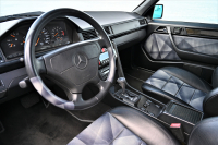 メルセデスベンツ Eクラス 中古車