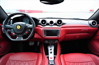 フェラーリ カリフォルニアT 中古車