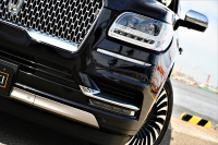 リンカーン ナビゲーター 中古車