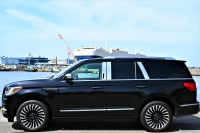 リンカーン ナビゲーター 中古車