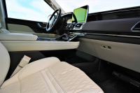 リンカーン ナビゲーター 中古車