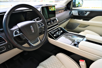 リンカーン ナビゲーター 中古車