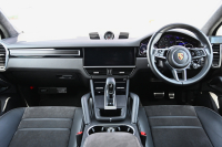 ポルシェ カイエン 