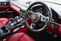 ポルシェ カイエン 中古車