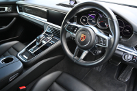 ポルシェ パナメーラ 中古車