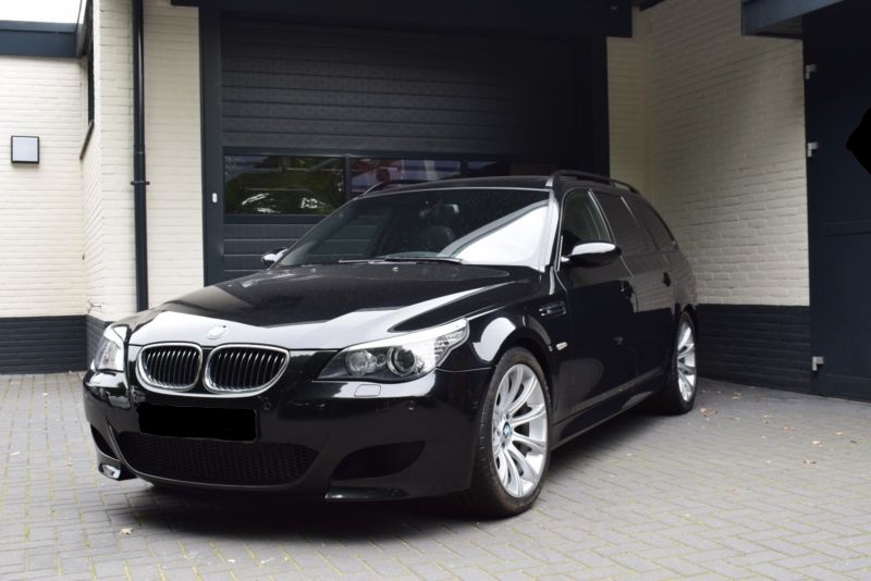 Bmw E60 M5ツーリング 超稀少日本未導入モデル マニア必見です フェラーリ ポルシェ 新車 中古車輸入販売 買取 専門店 Iwasaki 神奈川 横浜 スーパーカーの輸入販売は岩崎にお任せください