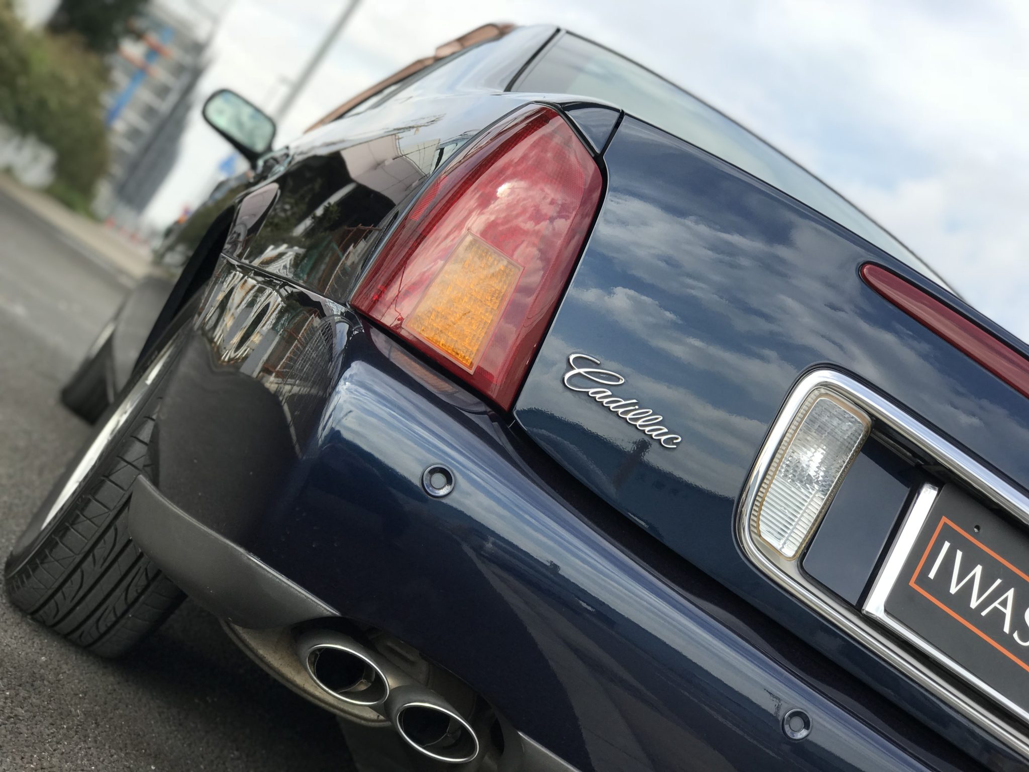 アメリカンフルサイズセダン 今でも大人気 キャデラック ドゥビル 医療