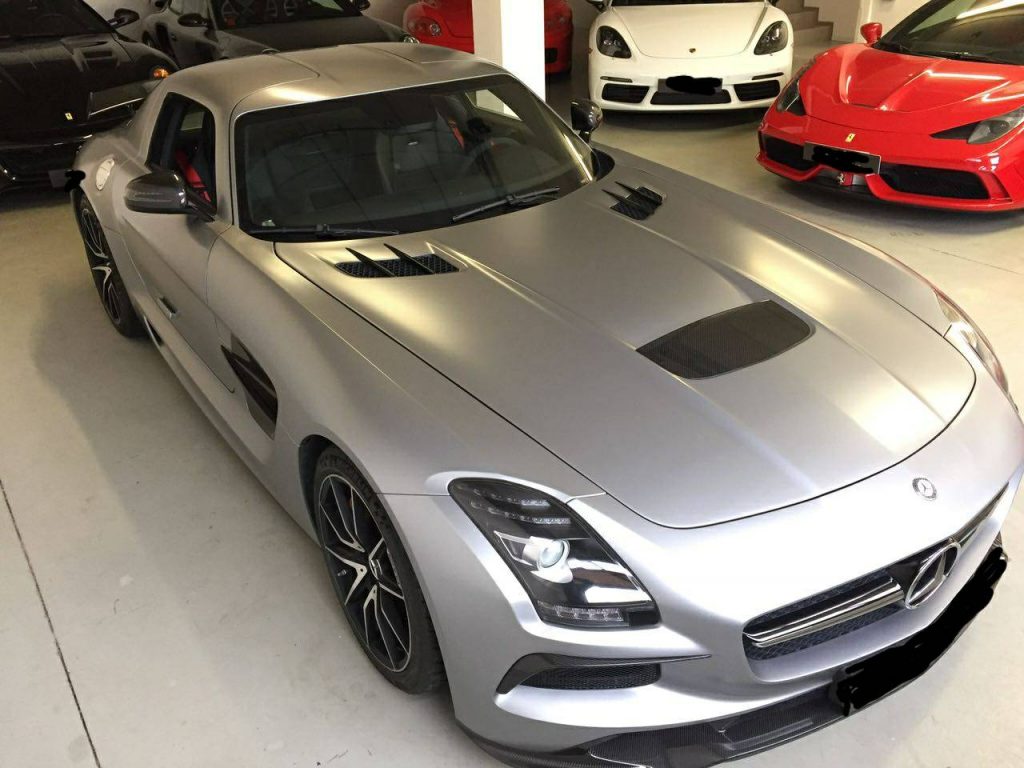 超稀少モデル Sls Amg ブラックシリーズ コレクターズ物 新車 必見です Mercedes Benz Sls Amg Black Series フェラーリ ポルシェ 新車 中古車輸入販売 買取 専門店 Iwasaki 神奈川 横浜 スーパーカーの輸入販売は岩崎にお任せください