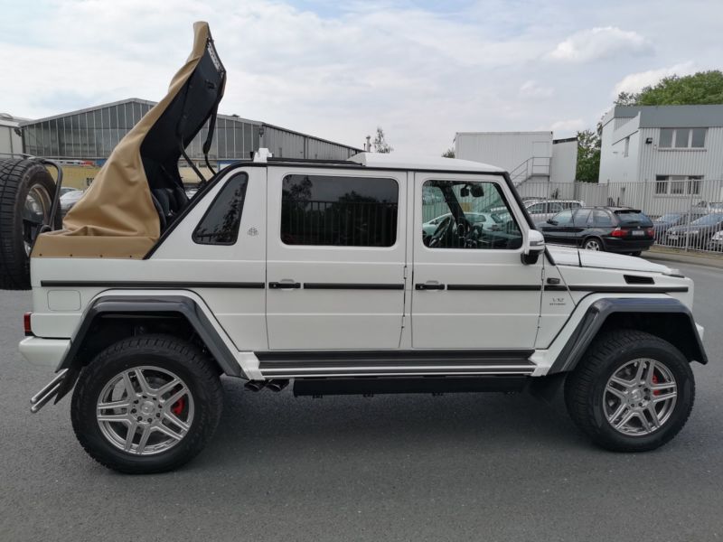 世界限定99台 メルセデス マイバッハ G650 ランドレー 新車即納車1台確保 Maybch Landaulet フェラーリ ポルシェ 新車 中古車輸入販売 買取 専門店 Iwasaki 神奈川 横浜 スーパーカーの輸入販売は岩崎にお任せください