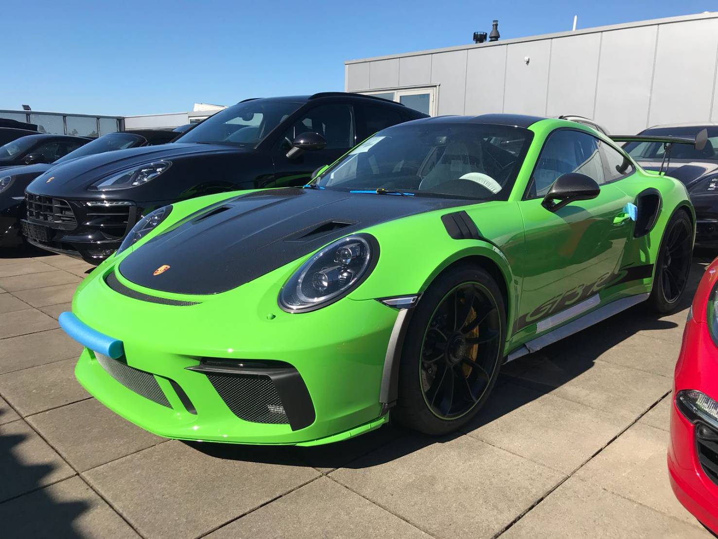 Spark 1:43 Porsche 911 (992) GT3 建設年 2021 ミントグリーン