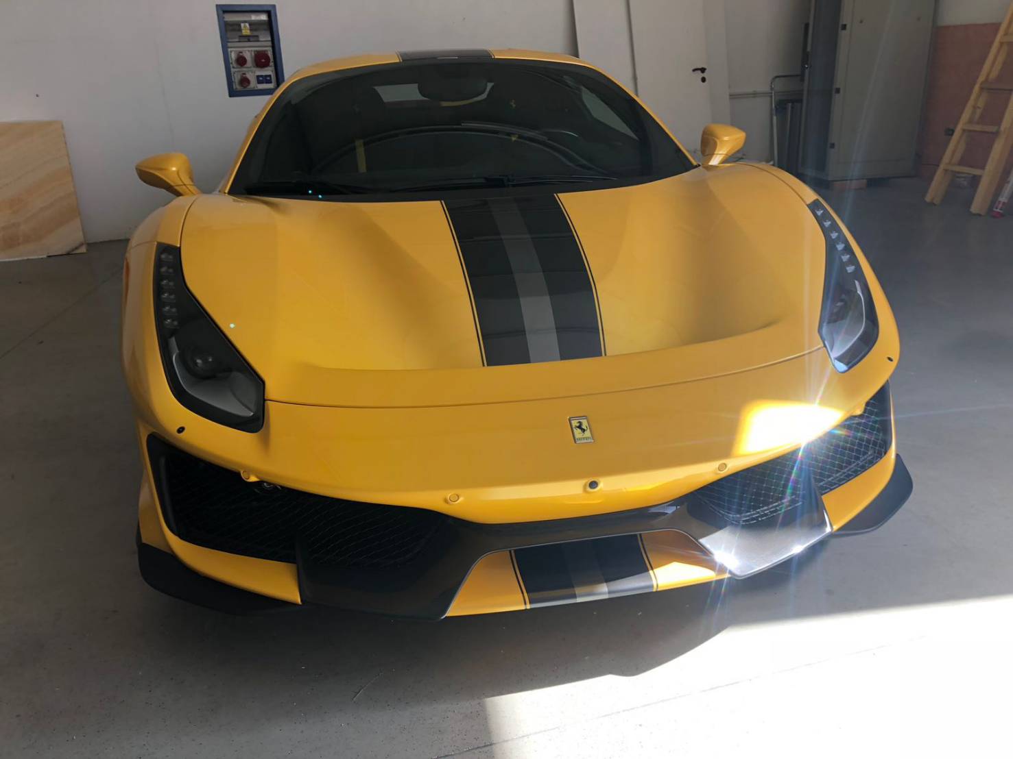 超プレミアモデル フェラーリ488ピスタ ファクトリーフルオーダー 